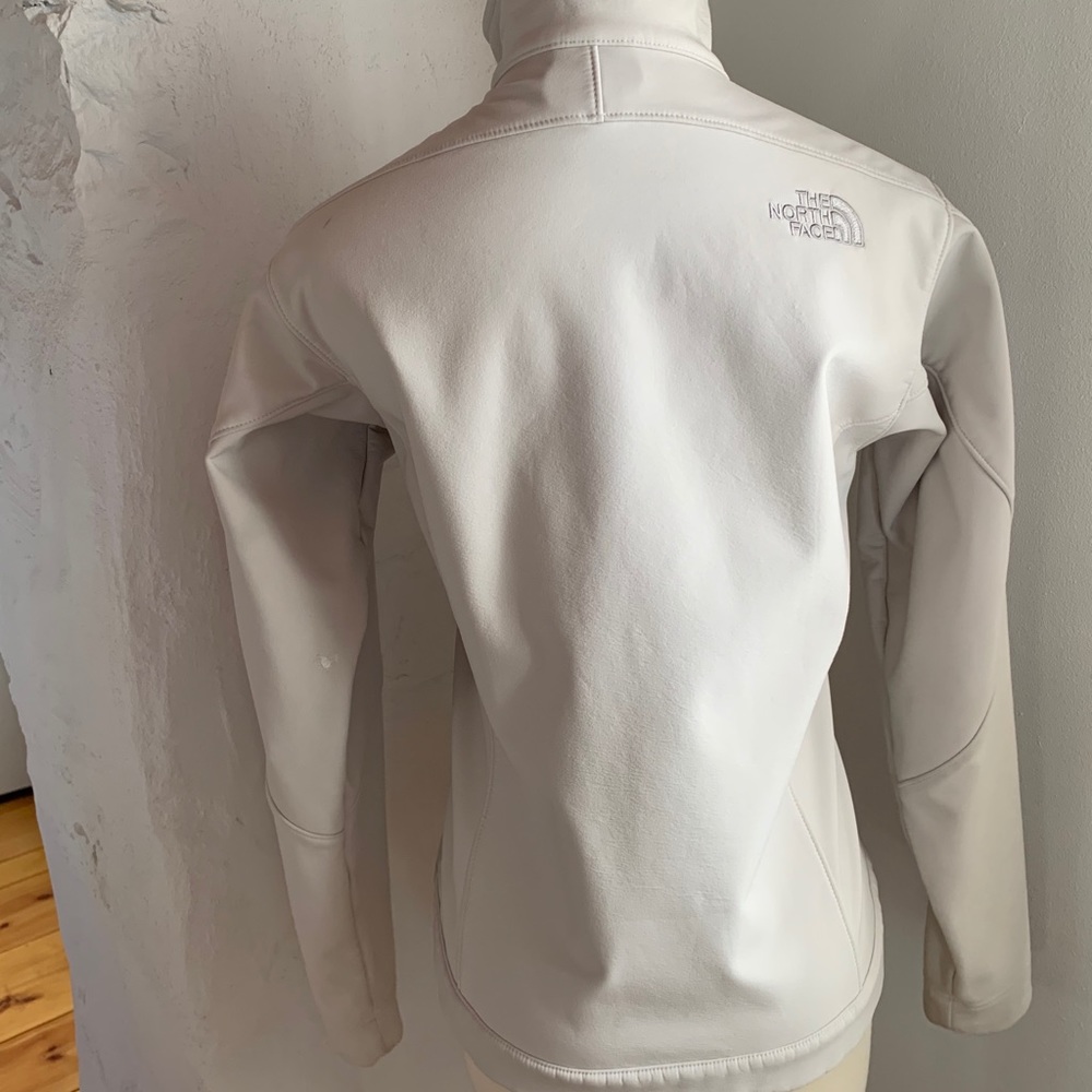 The North Face Apex Bionic Softshell Jacket - Picture 4 of 6
